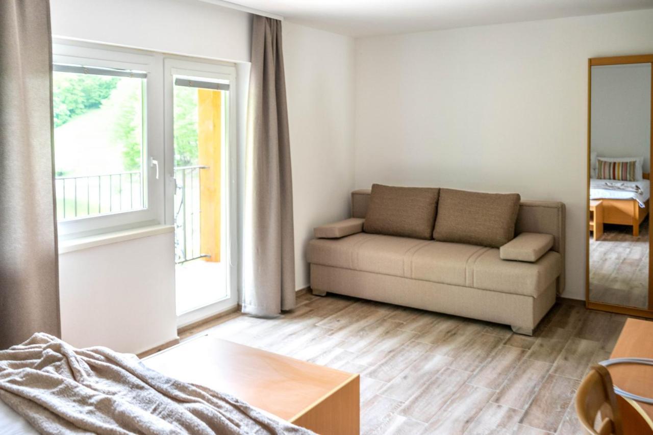Zelena Oaza Bed & Breakfast Zgornja Kungota Luaran gambar