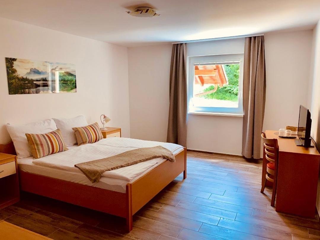 Zelena Oaza Bed & Breakfast Zgornja Kungota Luaran gambar