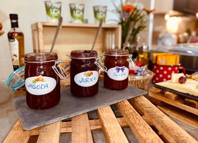 Zelena Oaza Bed & Breakfast Zgornja Kungota Luaran gambar